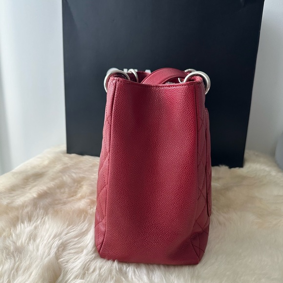 CHANEL Red Caviar GST Tote with Silver Hardware - Picture 5 of 16